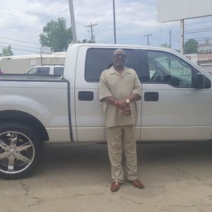 Meet your Posher, Clyde